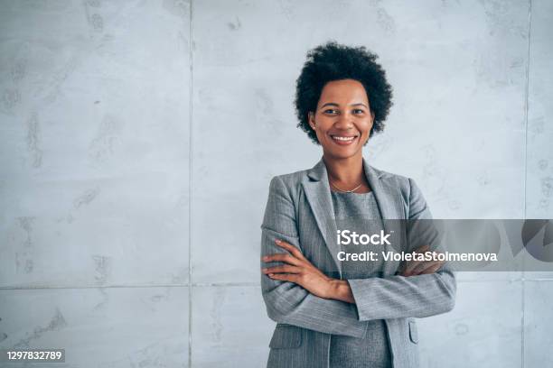 Successful Businesswoman Stock Photo - Download Image Now - One Woman Only, Businesswoman, African-American Ethnicity