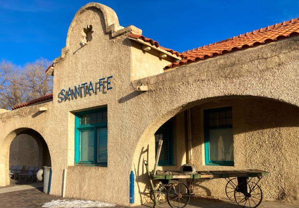 istock Santa Fe Architecture:  Sunlit Santa Fe Train Station in Winter 1297878164