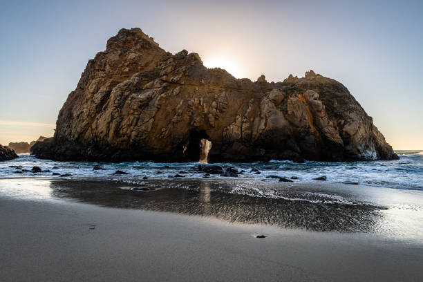 istock Sunset at Pfeiffer Beach in Big Sur 1297888844