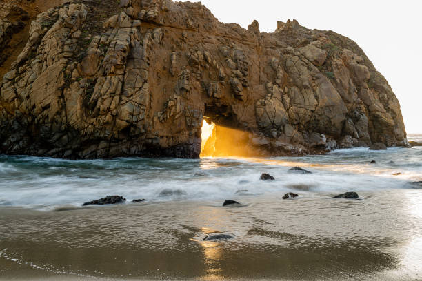 istock Sunset at Pfeiffer Beach in Big Sur 1297890444