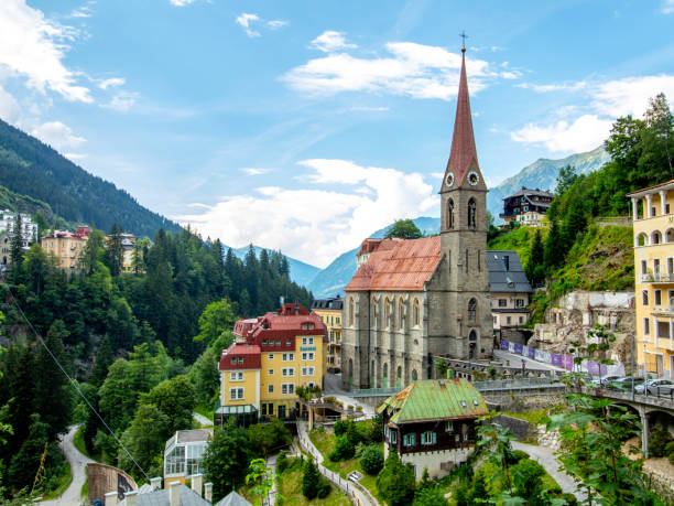 A look over the centre of Bad Gastein. The church in the middle of the image is the Roman Catholic Preimskirche, dating back to 1876.