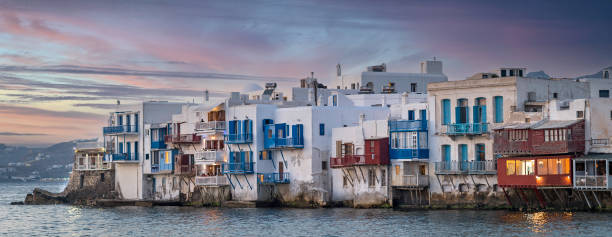 istock CITY BY THE MEDITERRANEAN SEA 1297953173