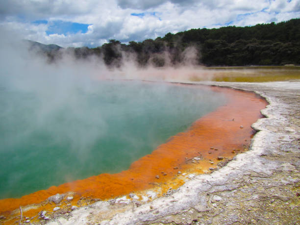 istock Champagne pool, Wai-O-Tapu 1297997991