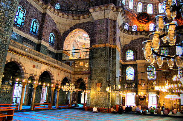 istock New Mosque or Yeni Camii (Istanbul, Turkey) 1298017738