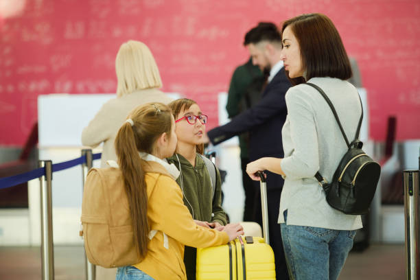istock Family at the airport 1298142221