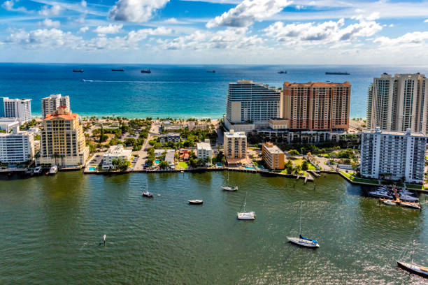 istock Coastal South Florida Aerial 1298172822
