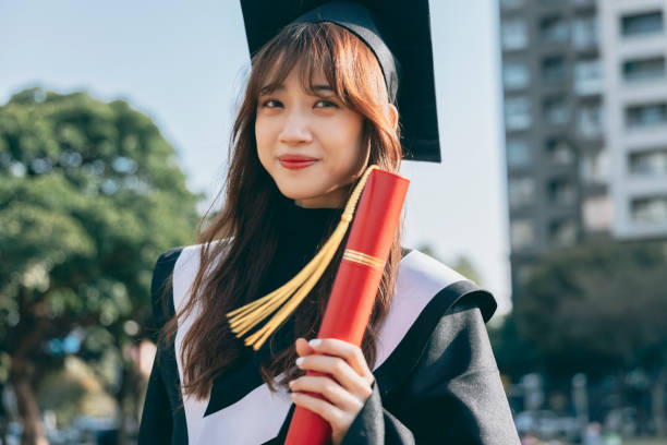 asian graduate student - graduation student women beauty imagens e fotografias de stock