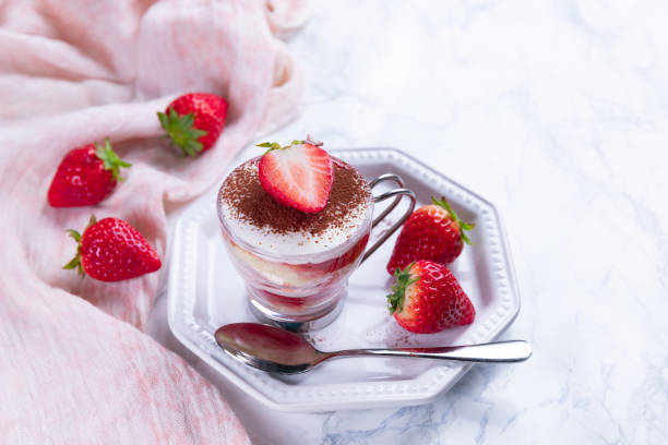 istock Strawberry tiramisu 1298292543