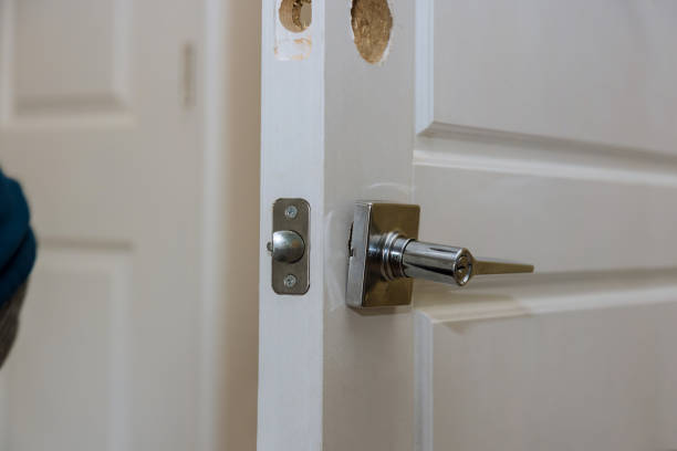istock Installing the door lock in the new door locker 1298362612