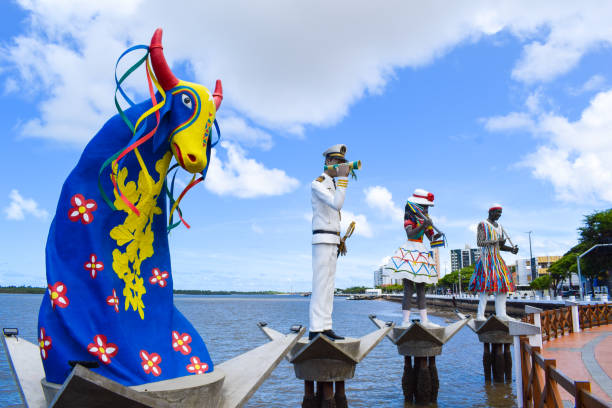 Monument to Sergipano folklore Aracaju, Sergipe, Brazil - March 12, 2020: Monument to Sergipano folklore, sculptures of folk characters located in Largo da Gente Sergipana. Largo da Gente Sergipana is a monument located in Aracaju, Sergipe, Brazil, which pays homage to the cultural movements and the identity of the people of Sergipe.
The monument consists of a total of eight statues, which each represent several typical folkloric manifestations. santana photos stock pictures, royalty-free photos & images