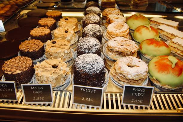 istock Patisserie in Paris 1298501647