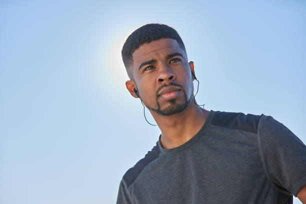 istock Music on, now time to set my mind free 1298515507