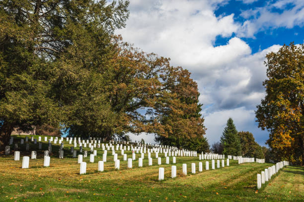 게티즈버그 국립 군사 공원의 군인 국립 묘지의 비석 - american civil war battle conflict gettysburg national military park 뉴스 사진 이미지