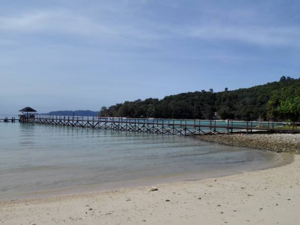 istock Gaya Island Public Beach in Malaysia 1298834878