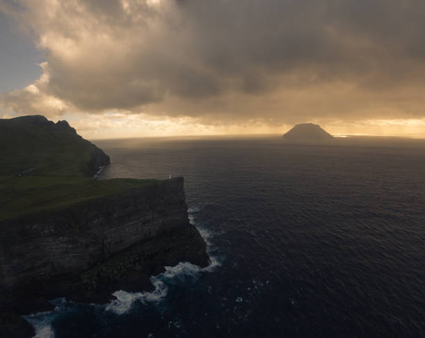 istock Stora Dimun and Littla Dimun in the Faroe Islands 1298949679