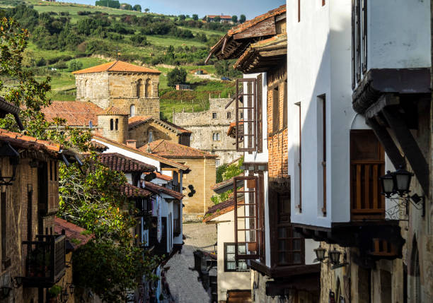 Santillana del Mar town with a historical-artistic value in Cantabria, Santander, Spain Santillana del Mar town with a historical-artistic value, together with the natural enclave in Cantabria, Santander, Spain cantabria stock pictures, royalty-free photos & images