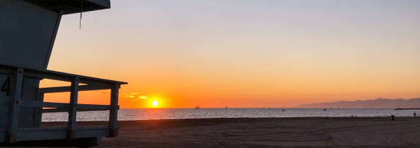 istock Beach sunset in Venice, CA in winter 1299003457
