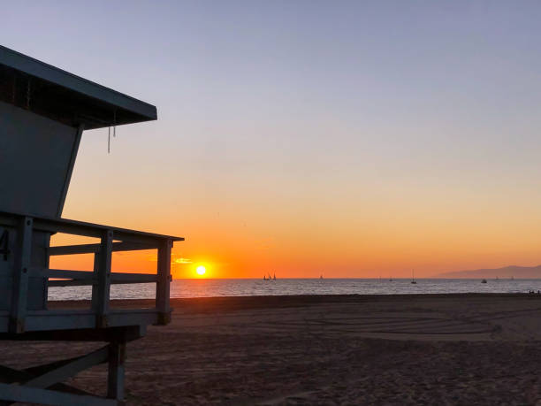 istock Beach sunset in Venice, CA in winter 1299003512