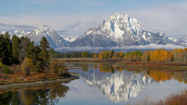 istock mt moran at oxbow bend on a calm autumn morning 1299036376