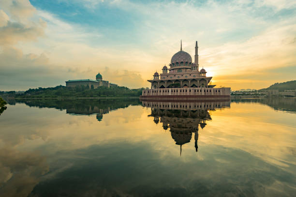 istock Sunrise At Putrajaya 1299068111
