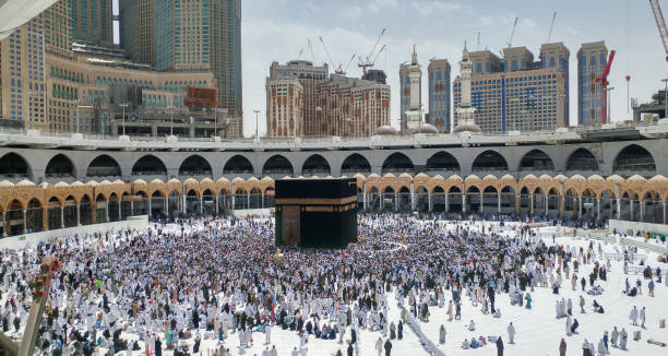 Kaaba in Masjid Al Haram in Mecca Saudi Arabia MECCA, SAUDI ARABIA - MARCH 29, 2019:  Kaaba in Masjid Al Haram in Mecca Saudi Arabia is considered as the holiest place  by Muslims. kaabah stock pictures, royalty-free photos & images