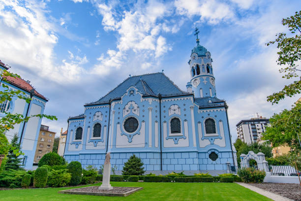 Church of St. Elizabeth, known as Blue Church, in the Old Town in Bratislava, Slovakia Church of St. Elizabeth, known as Blue Church, in the Old Town in Bratislava, Slovakia bratislava photos stock pictures, royalty-free photos & images
