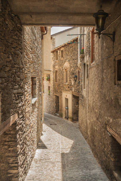 istock Old town alleyway. Ordino, Andorra 1299143971
