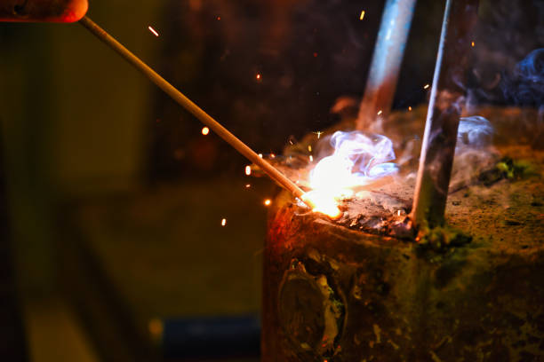 istock joining metals by electric arc welding 1299238124