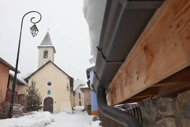 Snow showers in Uvernet-Fours