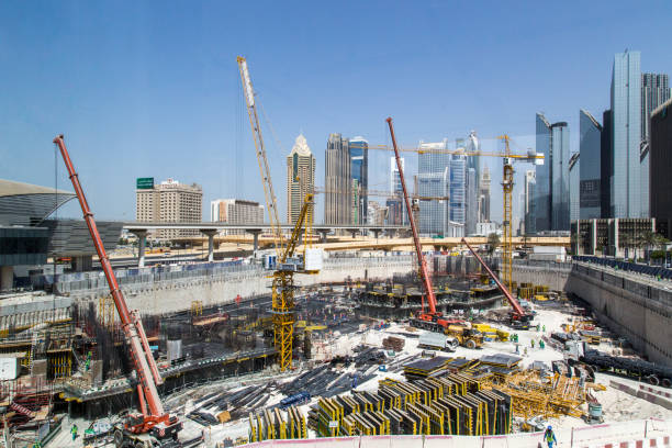 obra de construcción en dubái, eau - downtown core fotografías e imágenes de stock