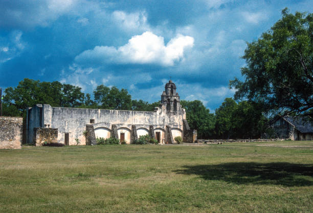 istock San Antonio Missions NHP - San Juan Capistrano - 2002 1299351615