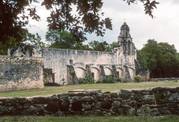 istock San Antonio Missions NHP - San Juan Capistrano Close-up - 2002 1299351637