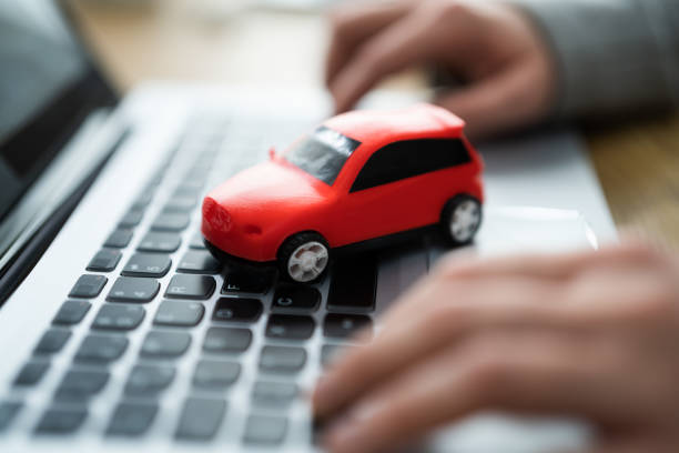 istock Buy Sell Online Car Insurance 1299486496