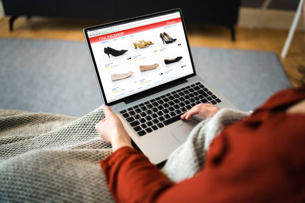 istock Online Ecommerce Shoes Shopping 1299486531