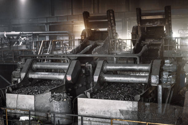istock Coal beneficiation plant. Screening equipment 1299528872