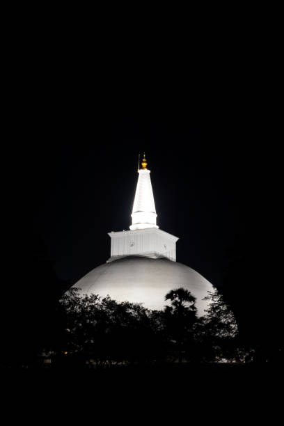 The Ruwanwelisaya glowing in the night,