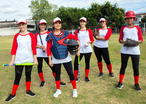 femenil-baseballteam - baseball und softball nachwuchsliga stock-fotos und bilder