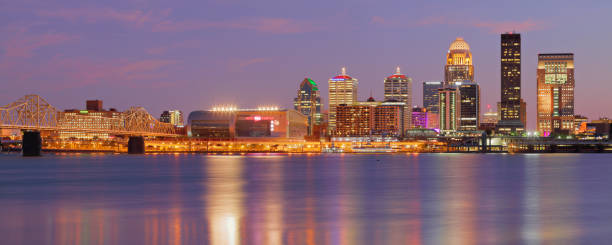 istock Louisville Skyline Panorama - Kentucky 1299642787