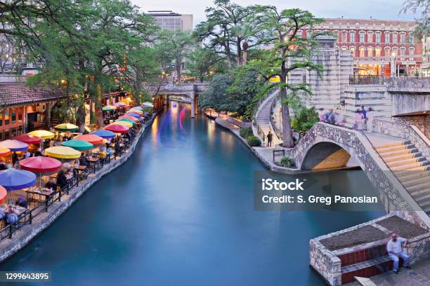 San Antonio Riverwalk Texas Stock Photo - Download Image Now - San Antonio River Walk, San Antonio - Texas, Urban Skyline