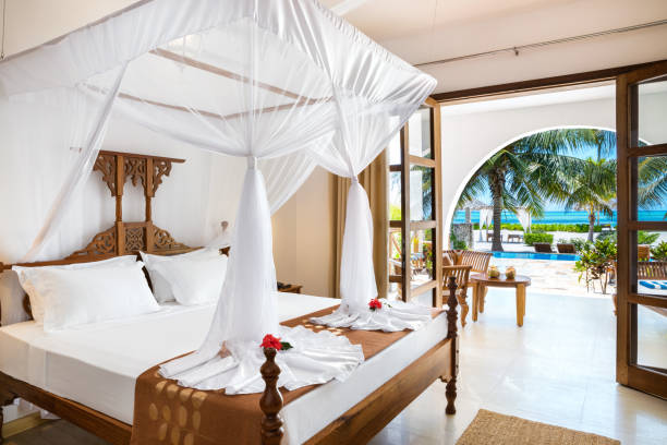 double bedroom with sea view - hotel suite imagens e fotografias de stock