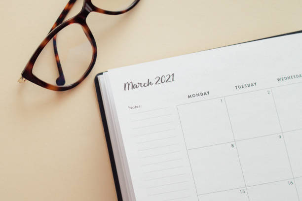 istock Calendar 2021 isolated on background 1299750835