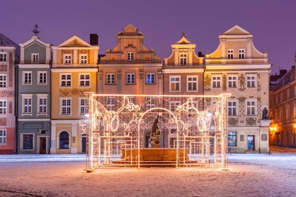 istock Night Old Town of Poznan, Poland 1299773717