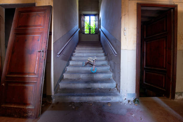 istock Hall of an Abandoned Villa 1299814912