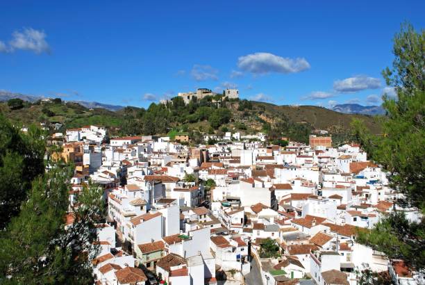 istock Elevated view of the white town, Monda, Spain. 1299902997