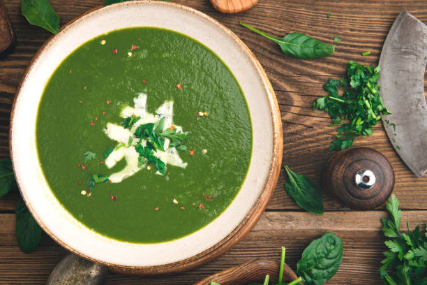 istock Spinach cream soup in a bowl 1299905332