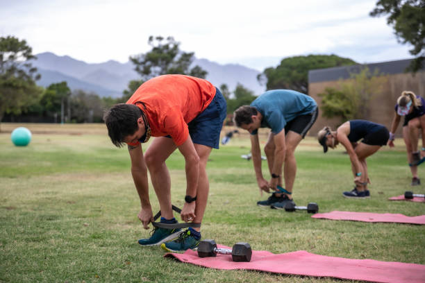 istock Outdoor fitness group 1299991092