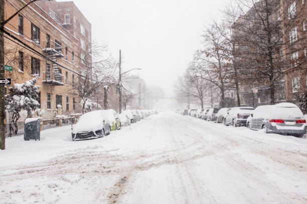 istock Snow in the city 1300055603
