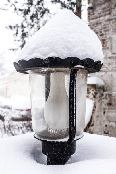 istock A lamp in the snow 1300056195