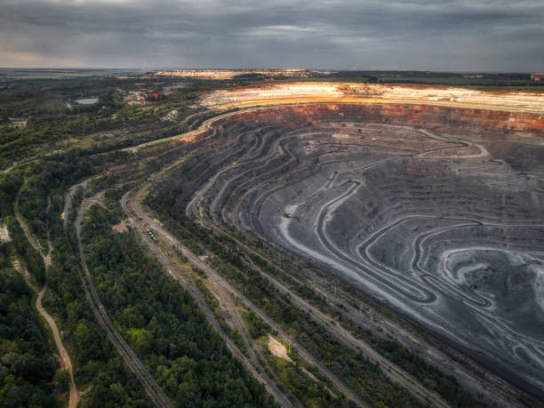 istock Open pit for the extraction of ore 1300060444