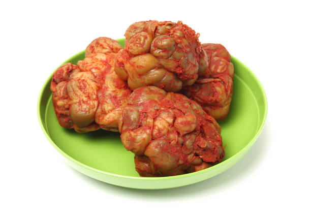 горячий маринованный клубень горчицы - kohlrabi on food ripe стоковые фото и изображения